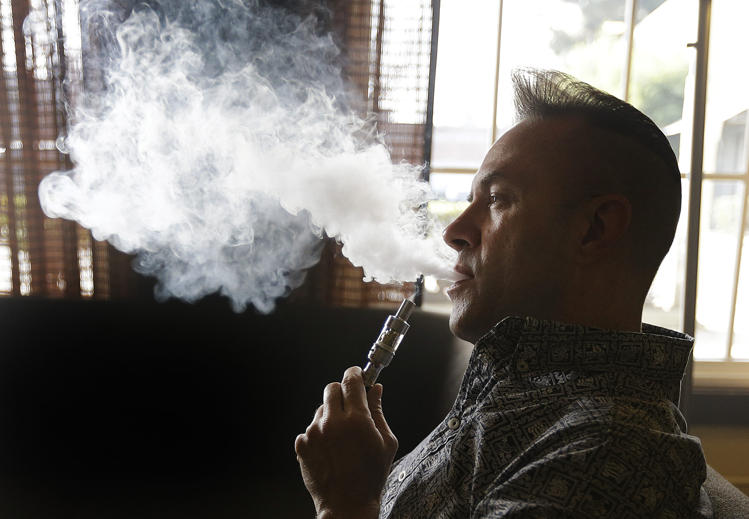 Success of E-cigs cautiously backed by Hiqa report