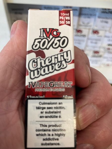 IVG Cherry Waves 50 50